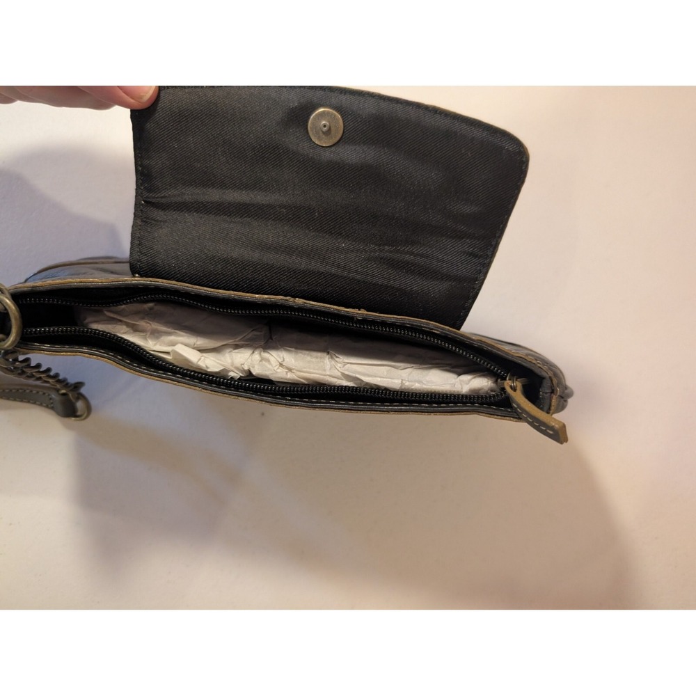 Black Leather Kiss-Lock Clutch Purse Studded Vintage Look Chain Strap - Picture 3 of 4